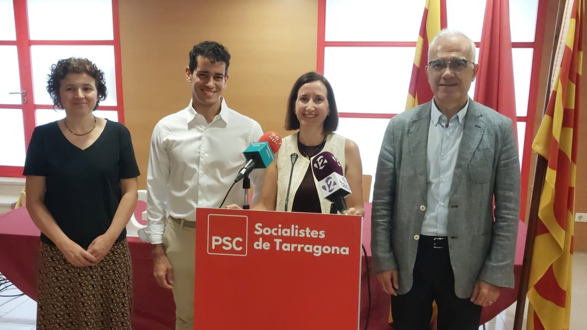 Segons el grup socialista, els ajuntaments ara podran oferir més i millors serveis públics a la ciutadania.
