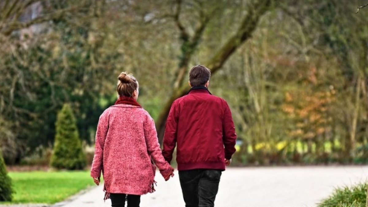 Les paraules que tenen connotacions positives es reconeixen més ràpidament.