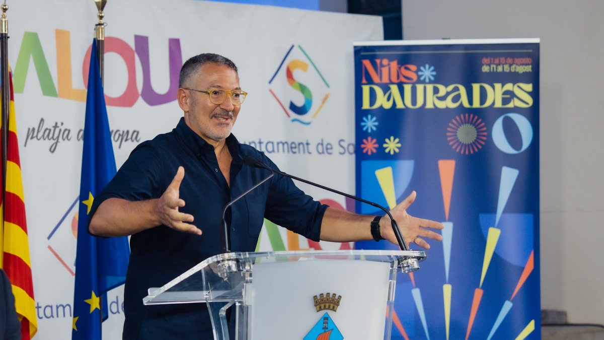 El conseller Miquel Sàmper ha sido el pregonero de las Nits Dauradas