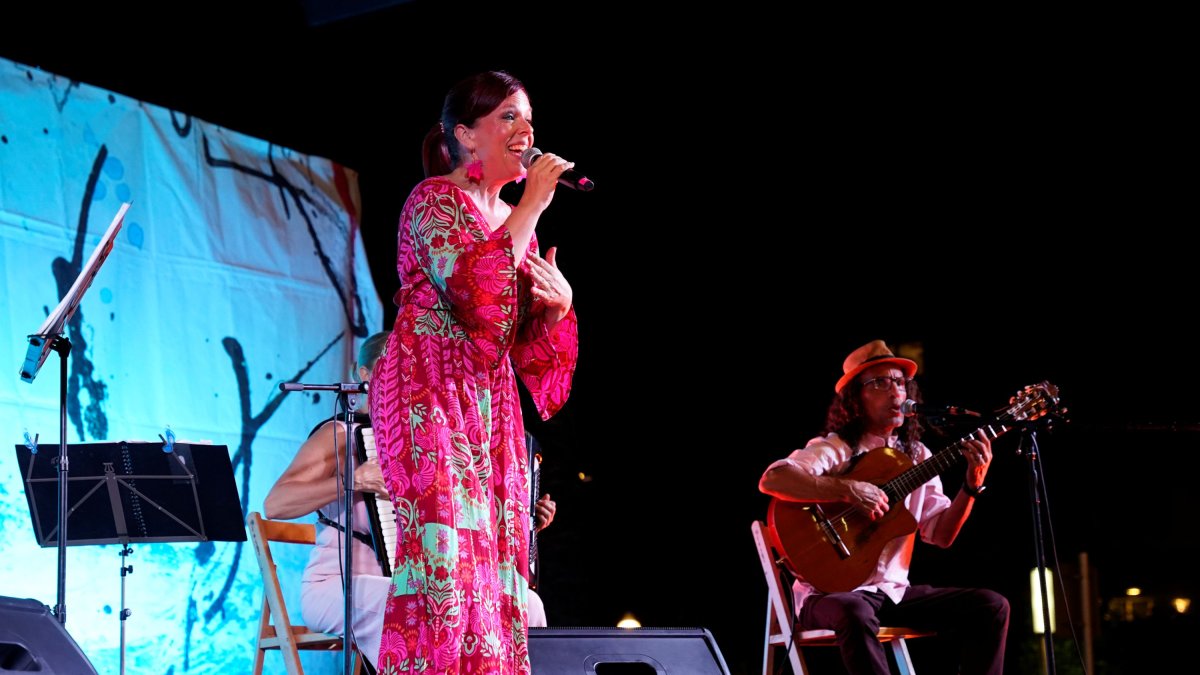 Las actuaciones han contado con una media de medio millar de asistentes por concierto y una Pérgola del Serrallo llena a tope.