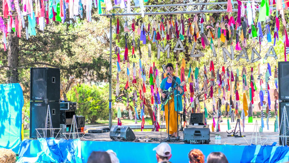 Imatge d’arxiu d’un dels espectacles celebrats en una edició anterior de la iMAGInada als Jardins del Camp de Mart de Tarragona.