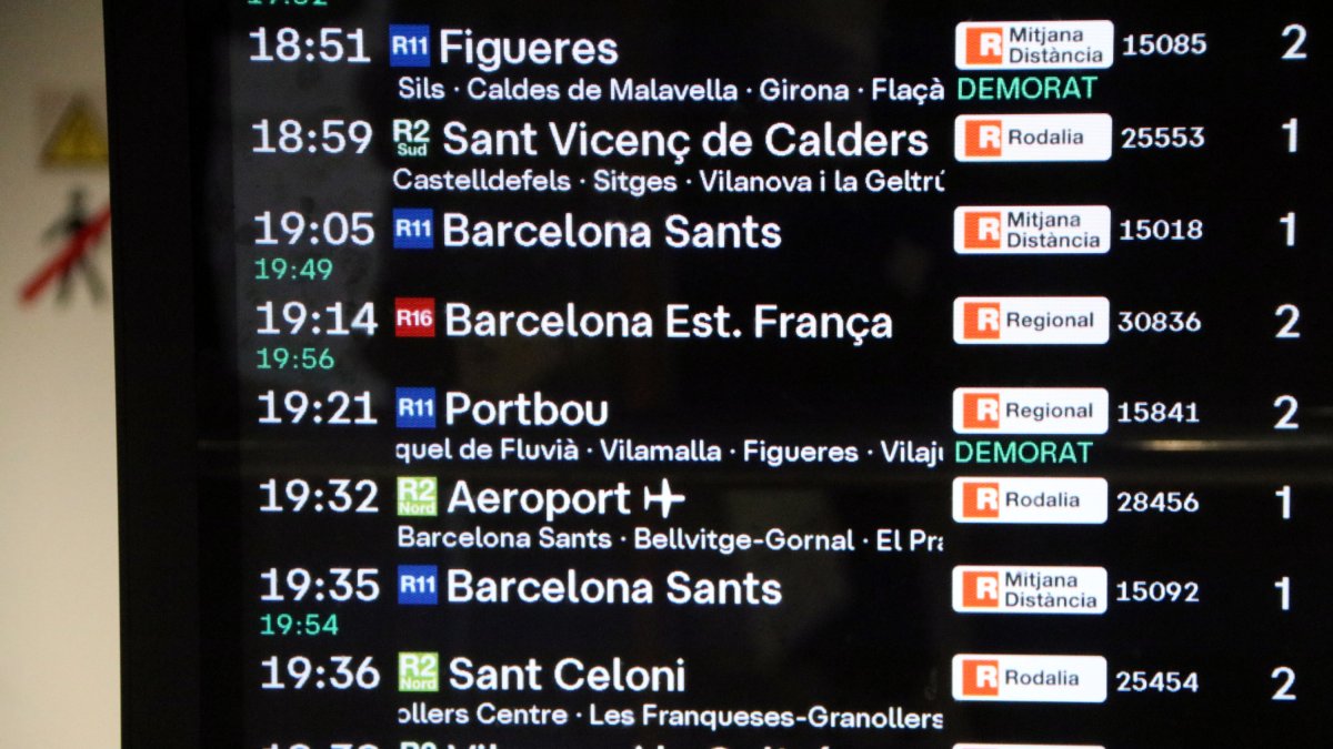 Imatge d'arxiu d'un panell informatiu a l'estació de passeig de Gràcia