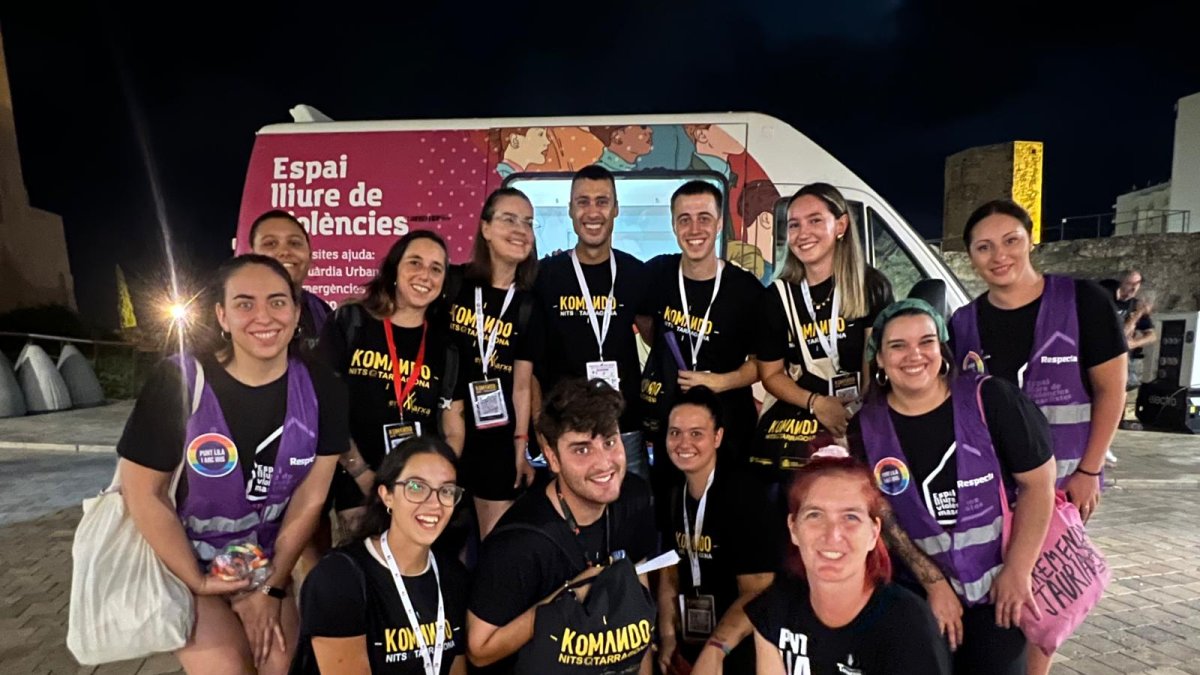 Miembros del Komando Q y del Punto Lila del año pasado.