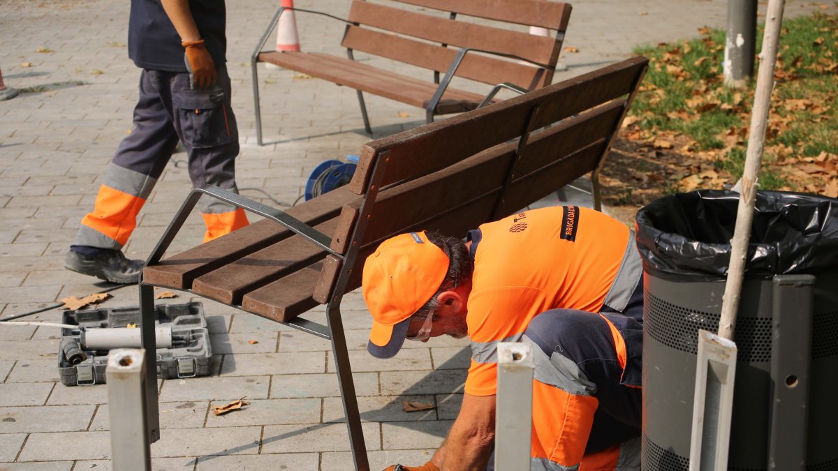 Imagen de los nuevos bancos de Sant Pere i Sant Pau.
