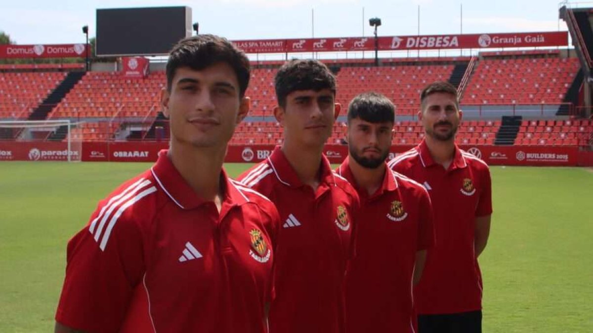 Imatge dels quatre capitans del Nàstic.