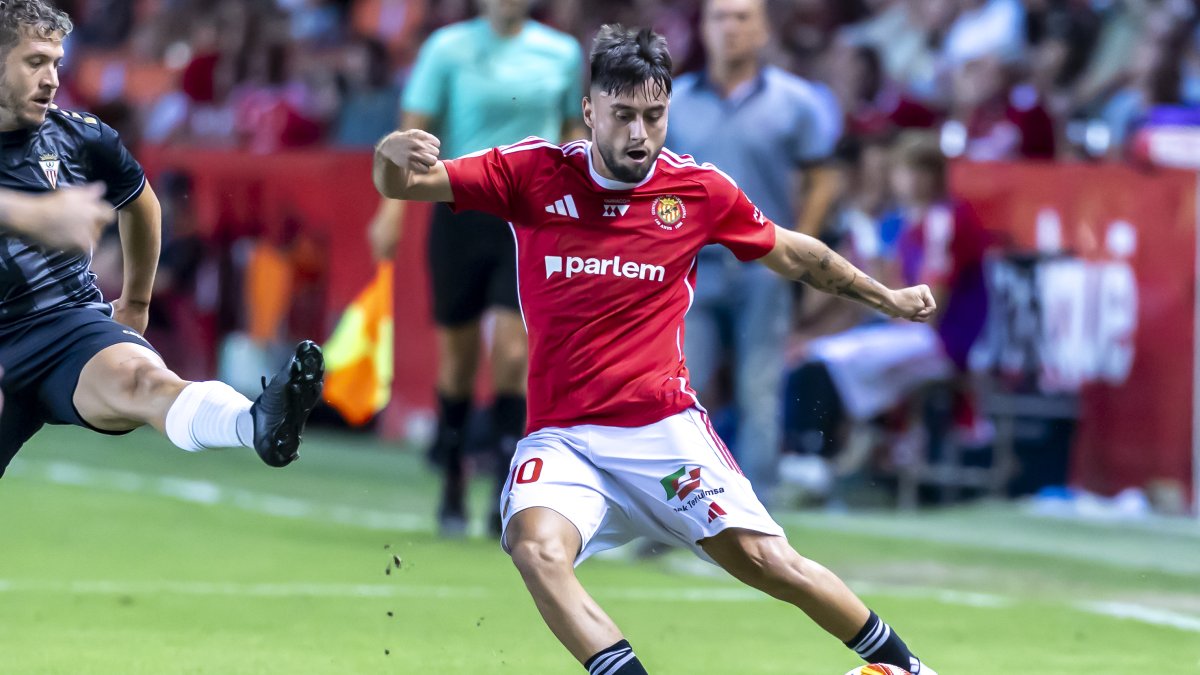 El jugador del Nàstic de Tarragona, Jaume Jardí, durant el duel contra l’Algeciras