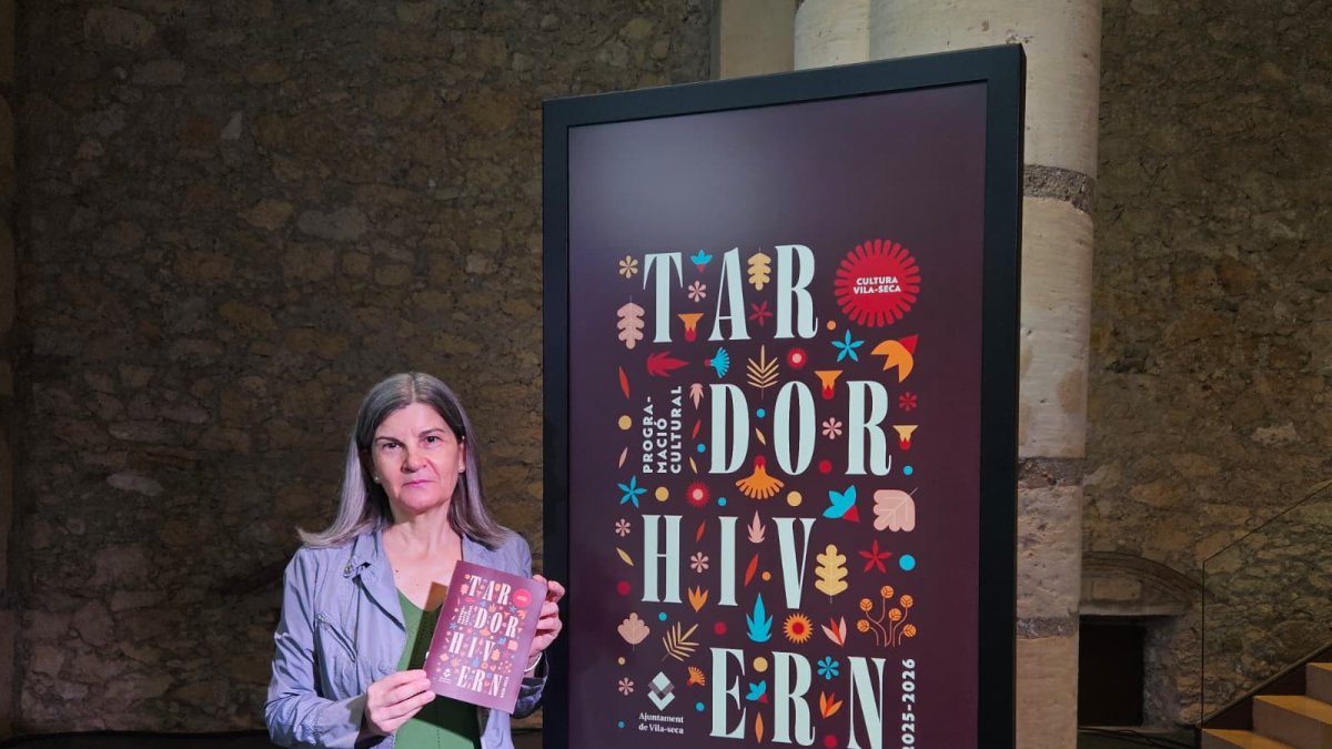 Manuela Moya, regidora de Cultura, en l’acte de presentació de la nova programació al Celler.