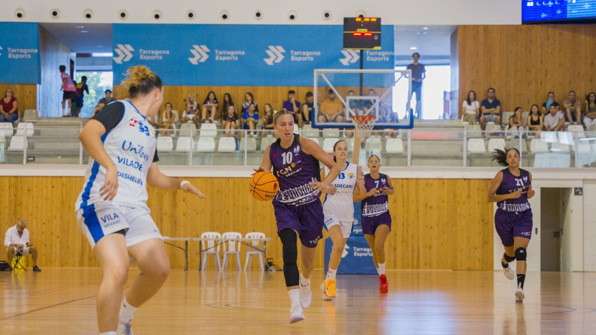 La jugadora del TGN Baloncesto Mackeeley Shantz durante el duelo