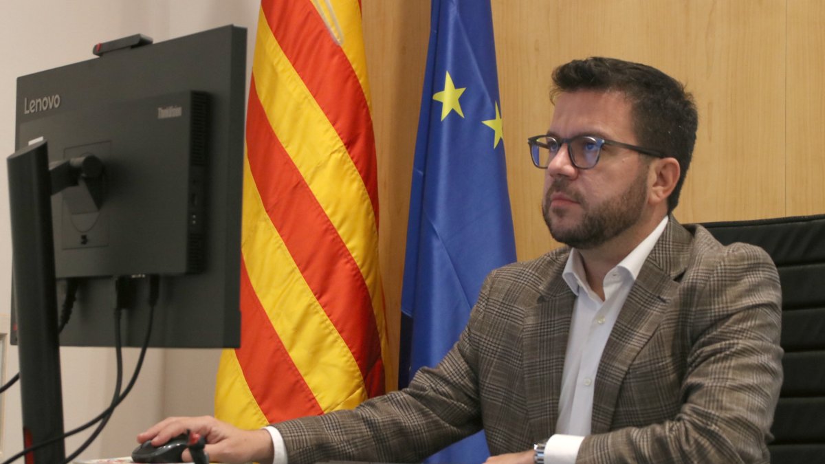 Pere Aragonès, en su oficina de expresidente, en el Palau de Pedralbes.