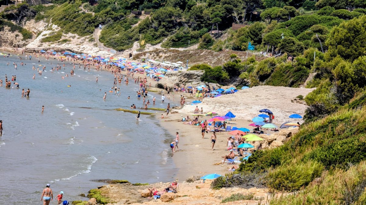 Imagen de la playa Llarga de Salou.