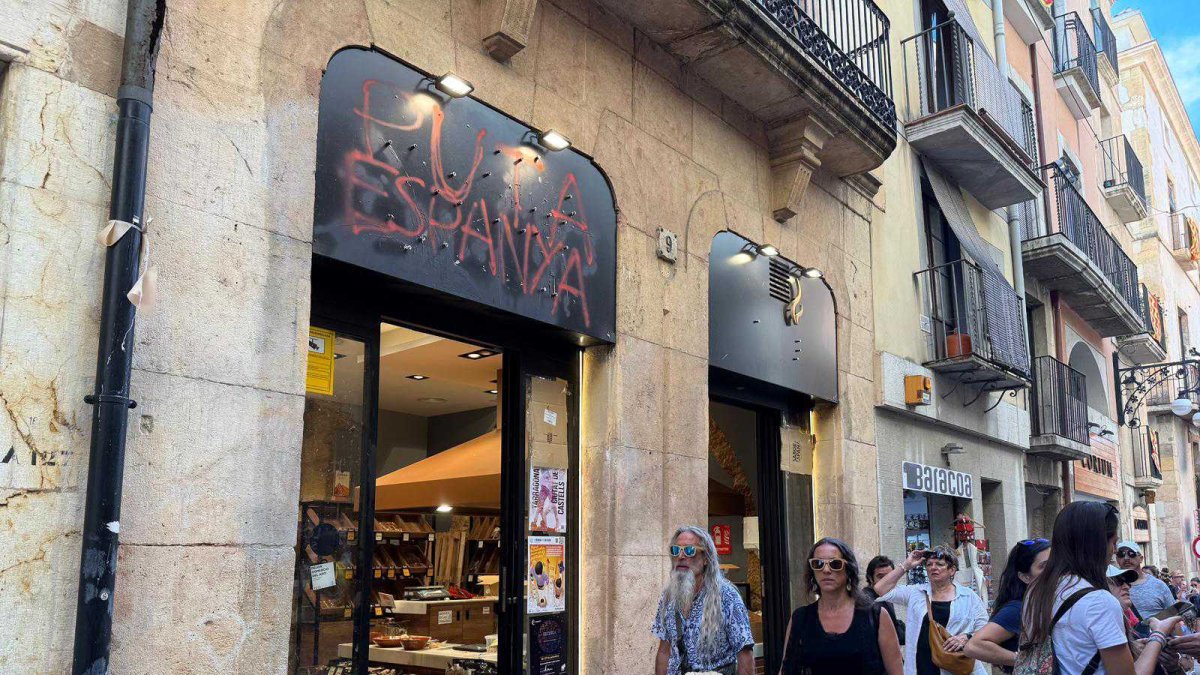 Imatge de les pintades a la botiga 'Sabor a España' de Tarragona.