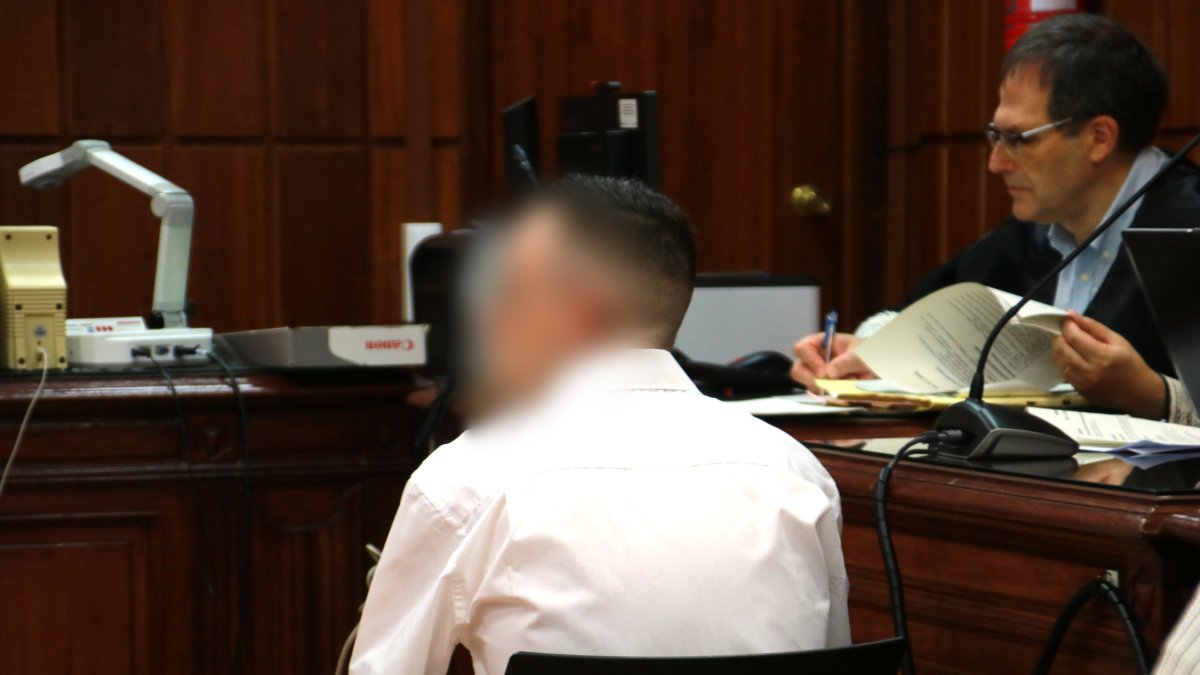 El pare del menor maltractat de 2019, durant el judici.