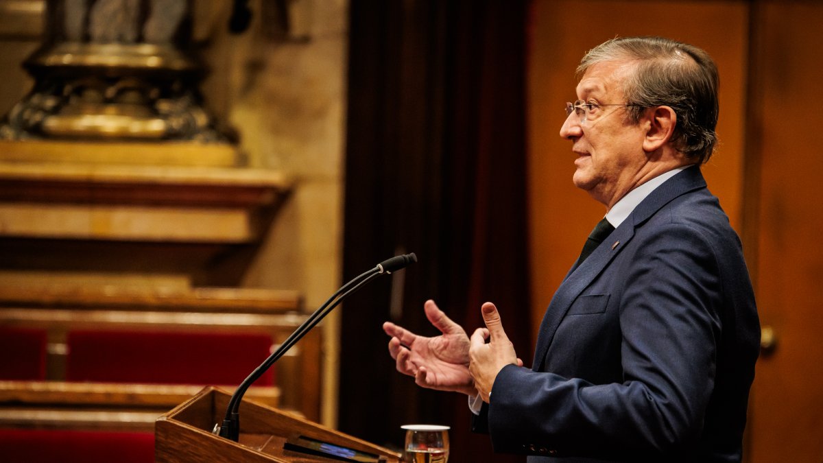 El PP propone que el Gobierno de España, a través de Adif, reanude las obras del estacionamiento provisional para 110 vehículos