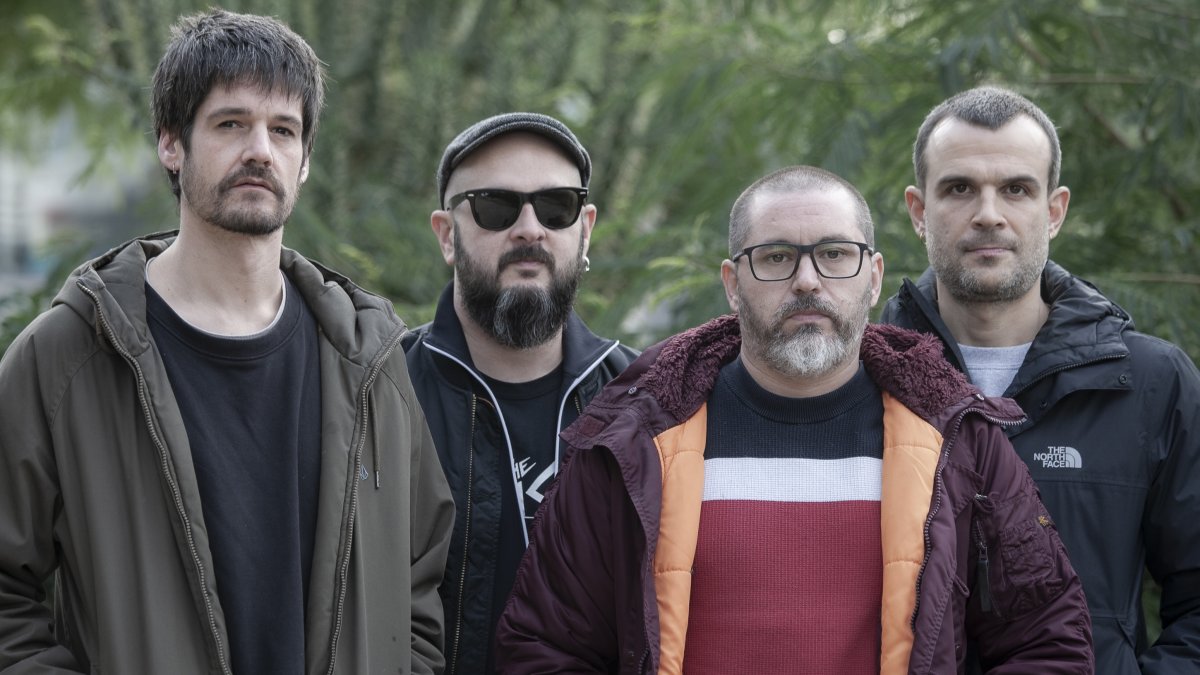 (En orden) Adrià Bertran (Cantante); Quim Mas (Guitarra); Javi Dorado (Bajo); Marc Anguela (Batería). Fundadores del grupo ‘Crim’.