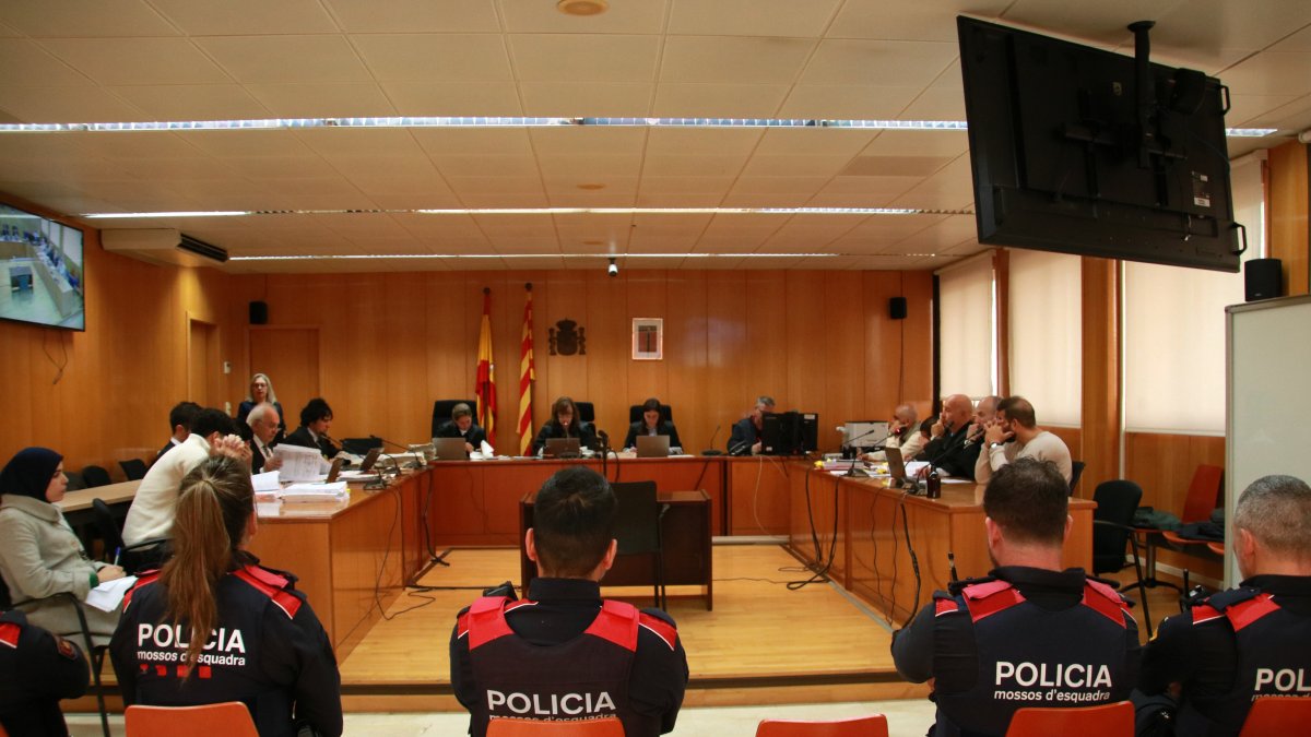 L’origen del conflicte es remunta a un incident entre persones d’ètnia gitana i magrebina al barri l’estiu de 2023