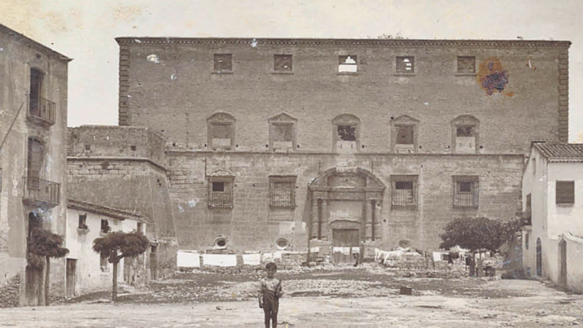 Imatge d’arxiu de l’estat del Castell del Icart l’any 1930.