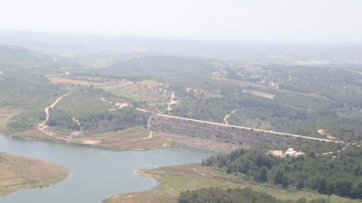 Imagen aérea de la presa del Catllar, instalada en el municipio desde hace más de medio siglo.