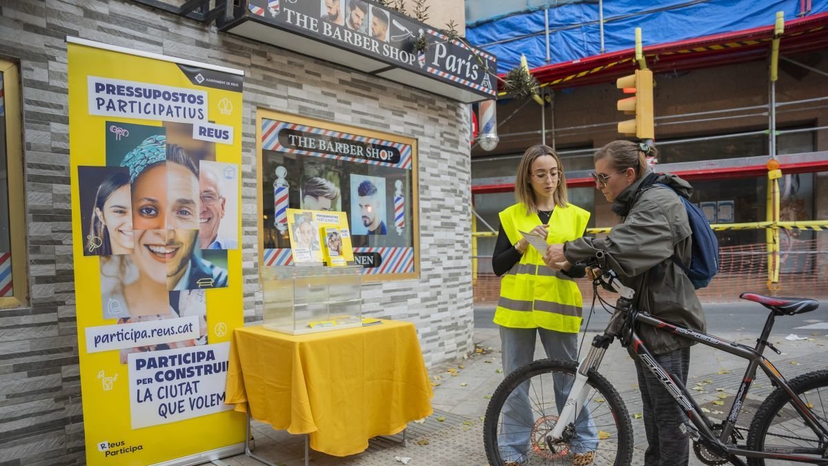 Una urna itinerant va apropar els Pressupostos Participatius als reusencs, movent-se pels barris.