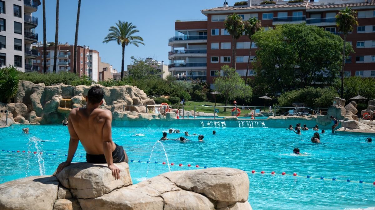 La ciutadania ha proposat en més d'una ocasió la creació d'unes 'segones piscines' a la zona meridional. Aquest projecte aniria acompanyat d'altres instal·lacions.