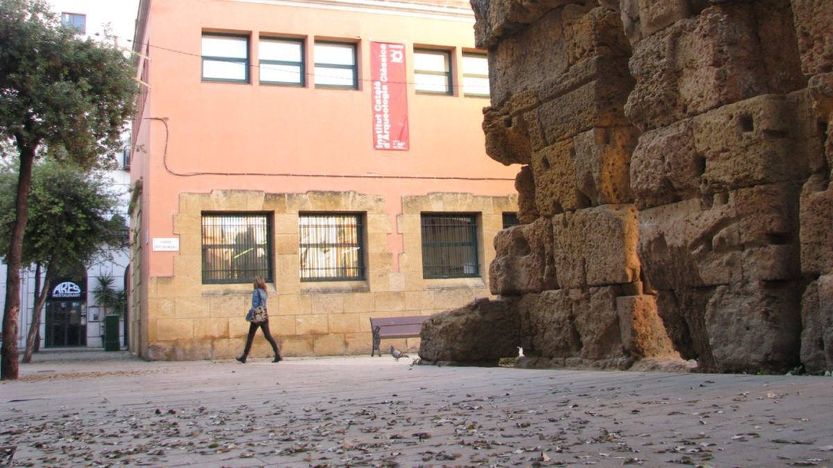 Muchos proyectos que tienen que servir para transformar el barrio se han encallado durante años sin una solución clara.