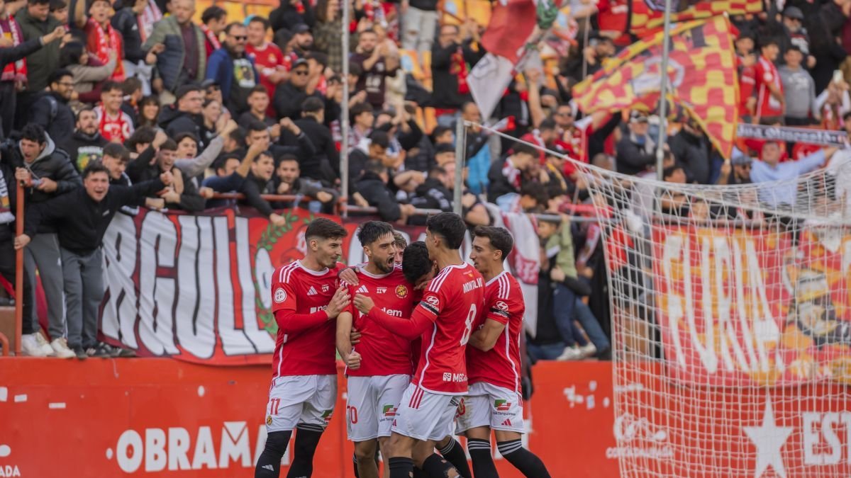 Els jugadors del Nàstic celebrant, amb Jaume Jardí al centre de la imatge, un gol marcat aquesta temporada.