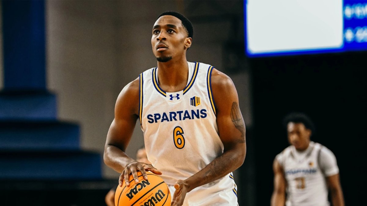 Sadaidriene ‘Day’ Hall durante su etapa en las ligas universitarias.