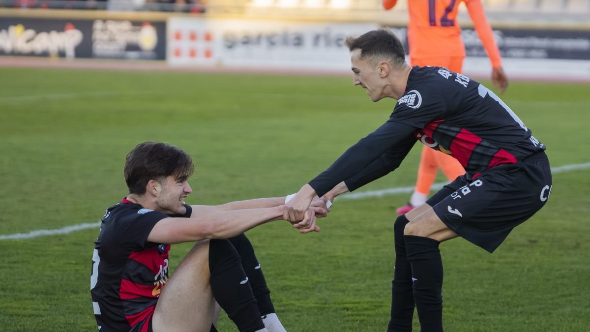 Els protagonistes del duel contra el Barça Atlètic Miquel Ustrell i Kenneth Soler.