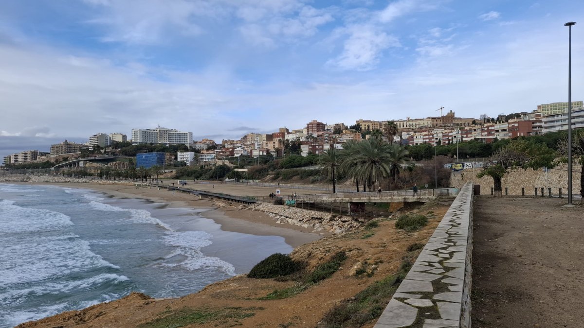L’enderroc de la plataforma del Miracle es va finalitzar el maig, tot i que no es van recepcionar les obres fins a l’octubre.