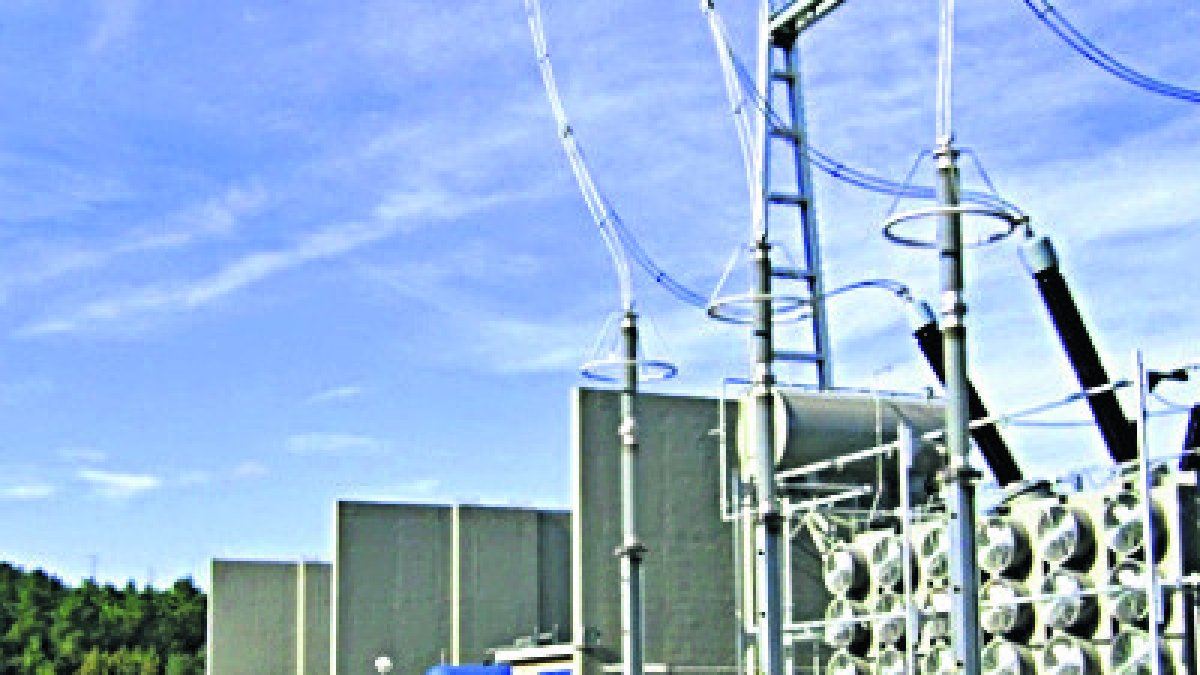 Imatge de torres elèctriques d’alta tensió de Red Eléctrica Española.