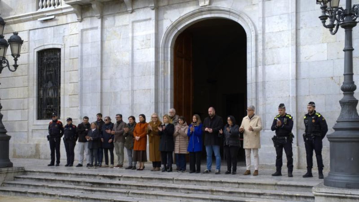 El Camp de Tarragona de luto por las víctimas de Gelida