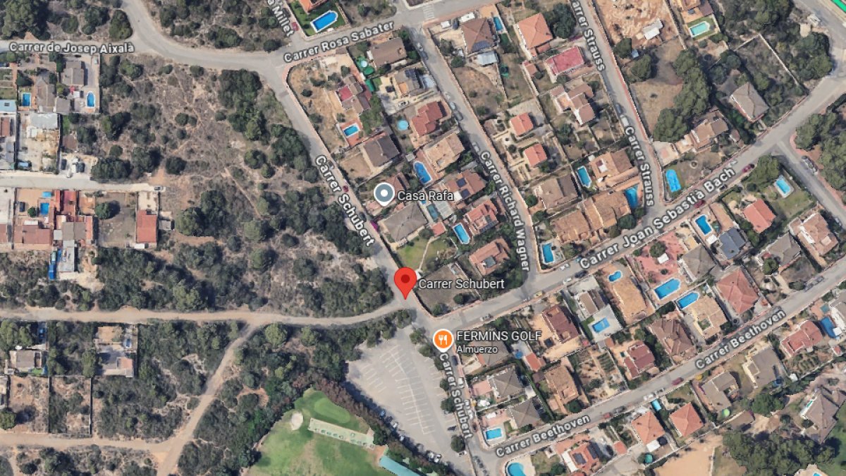 L'incendi s'ha produït al carrer Schubert del Vendrell.