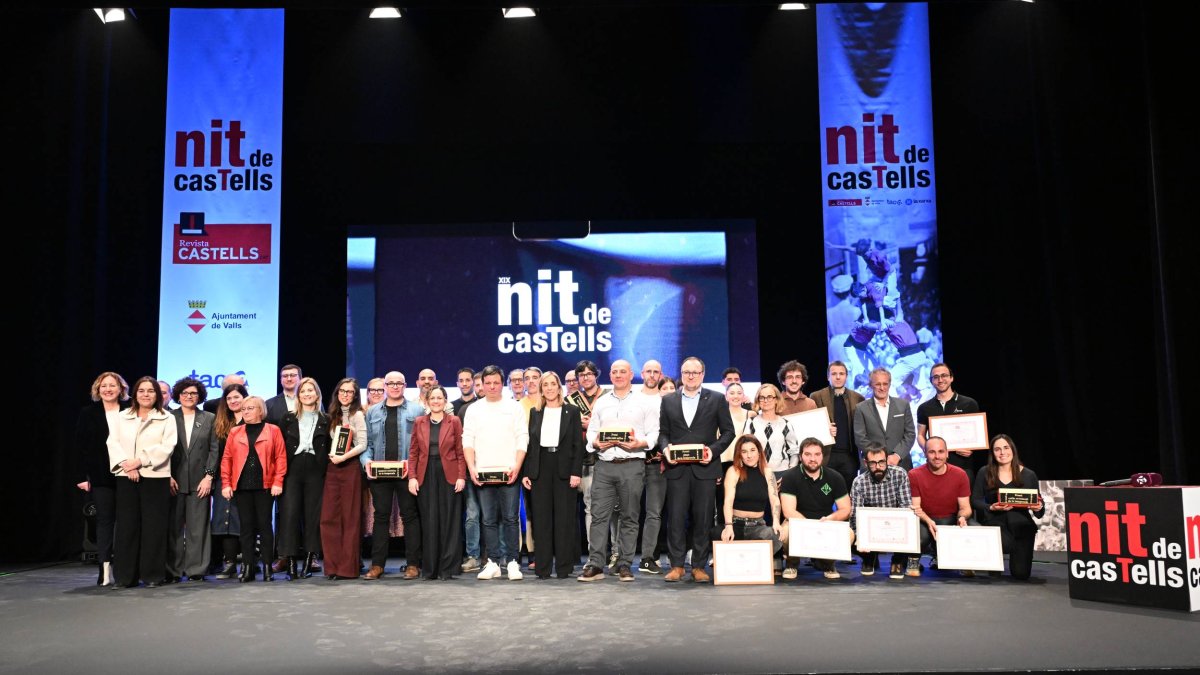 Imatge dels premiats de la Nit de Castells 2026