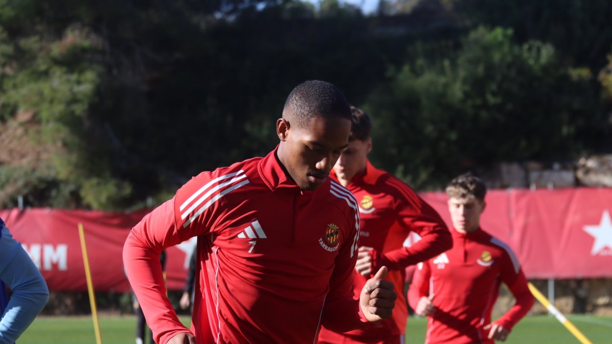 Keyliane durant el seu primer entrenament amb el grup.