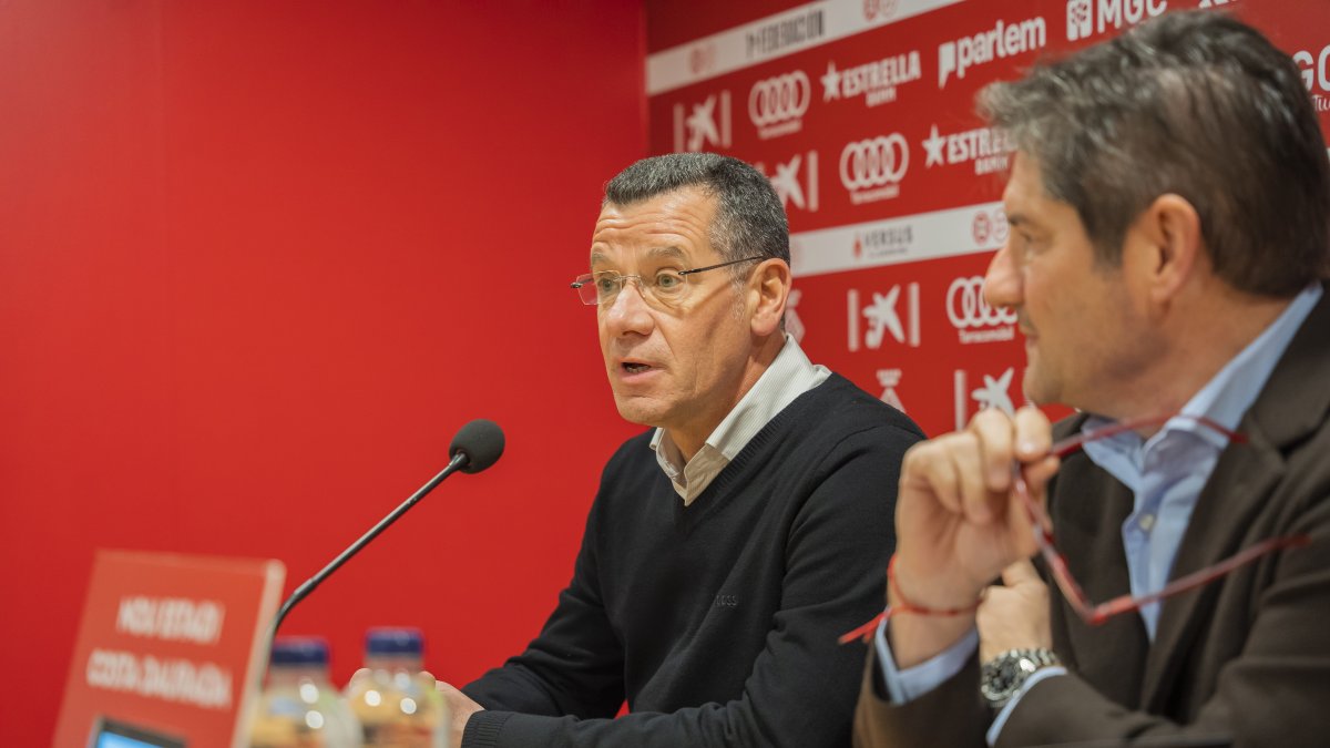 El secretari tècnic Sergi Parés i el president executiu Lluís Fàbregas.