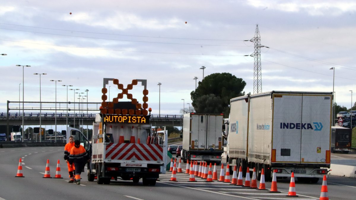 El punt en què van tallar l'autopista AP-7 sentit sud a l'altura de Martorell
