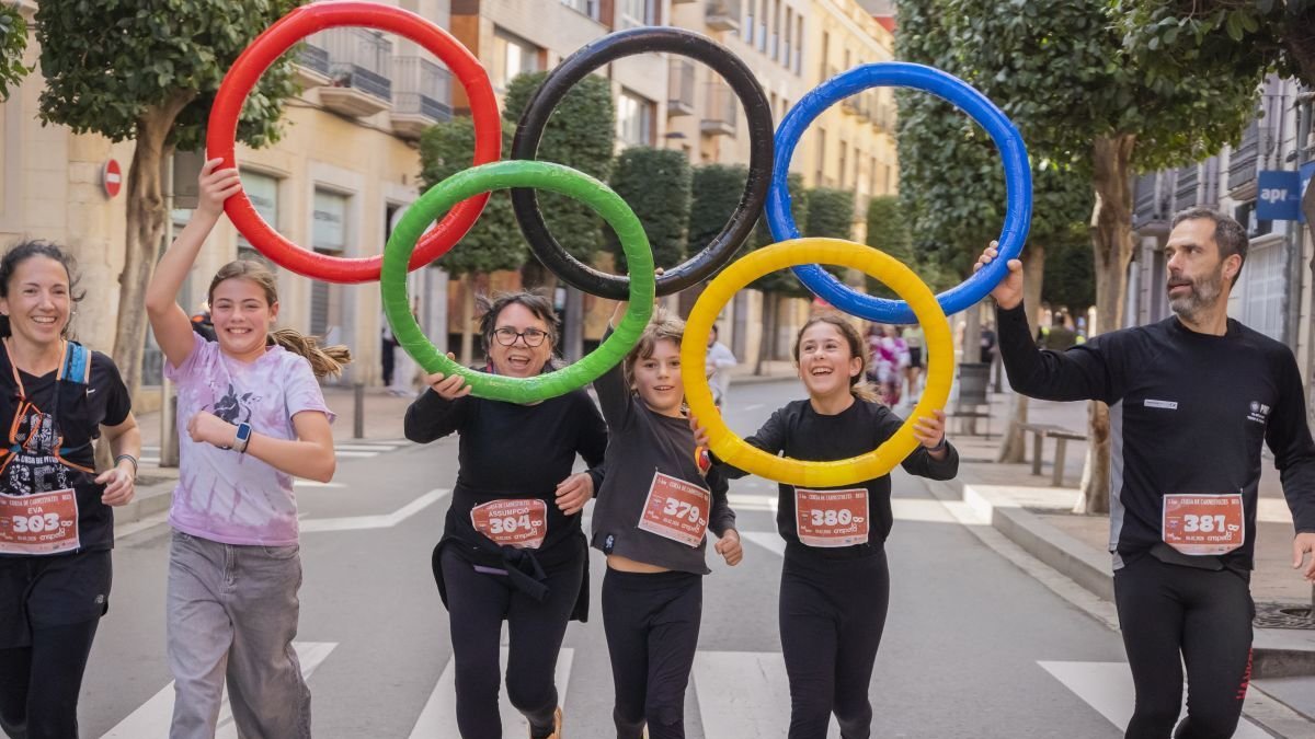 Les anelles dels Jocs Olímpics van deixar-se veure coincidint amb l'arrencada de la seva edició d'hivern.
