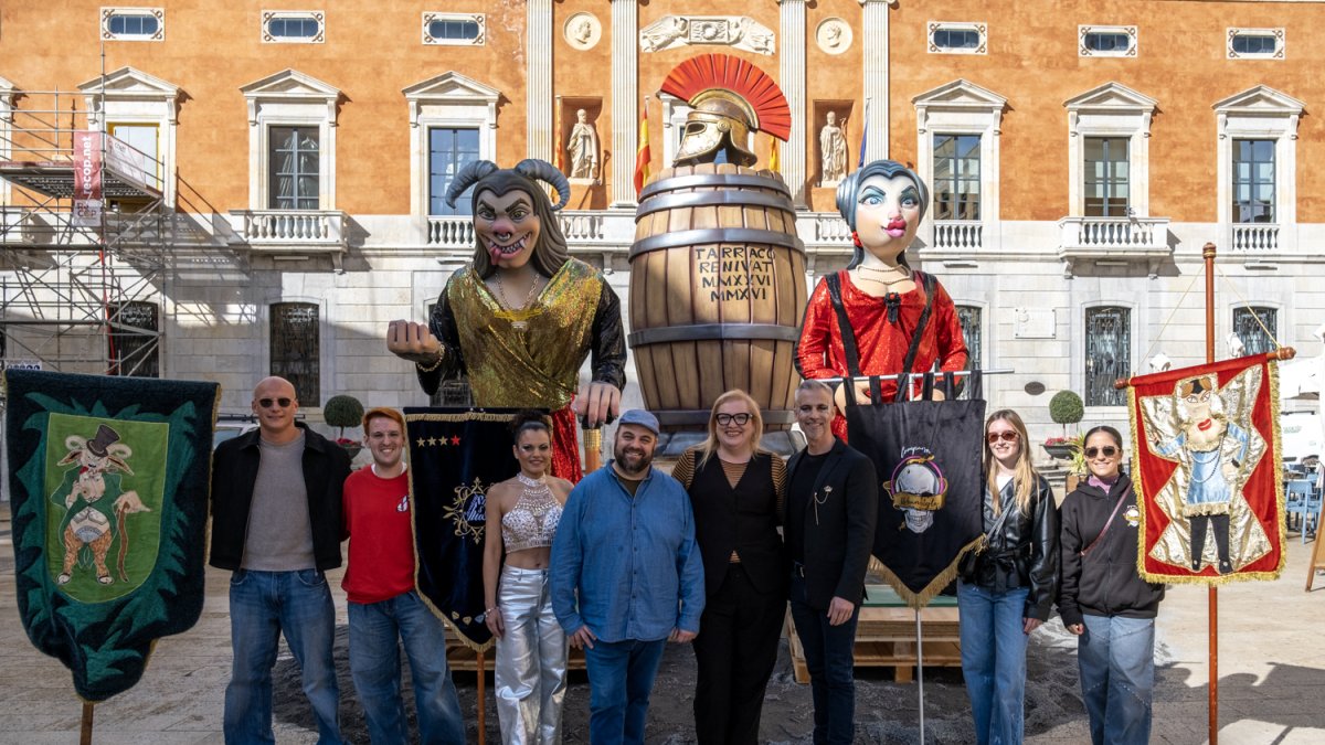 Presentació del Bastiment de la Bota i el Ninot i la Ninota.