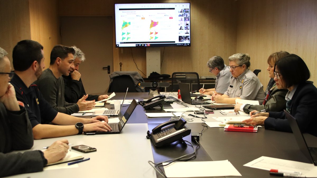 El Comité de Emergencias, reunido en el CECAT.