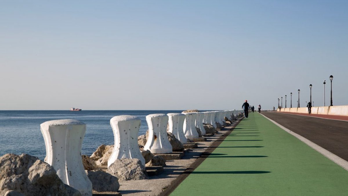 Imatge d'arxiu del passeig de l'Escullera.