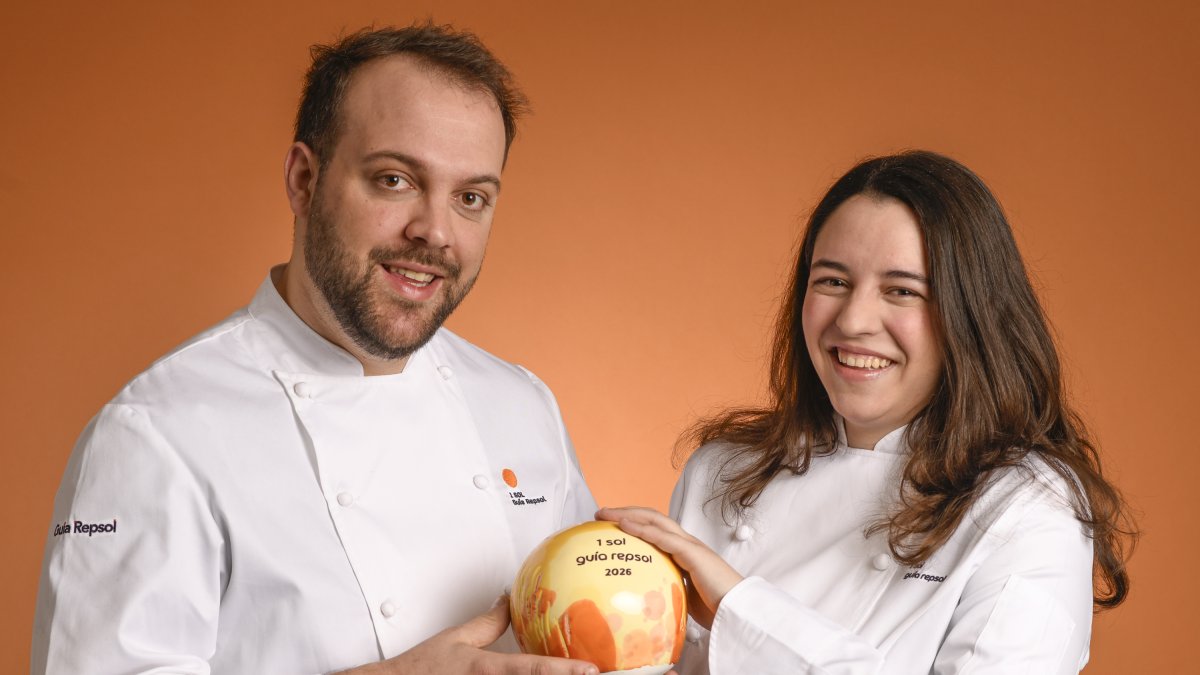 Lucía Fernández i Nil Bono sumen 20 anys d’experiència en restaurants amb Estrelles Michelin.