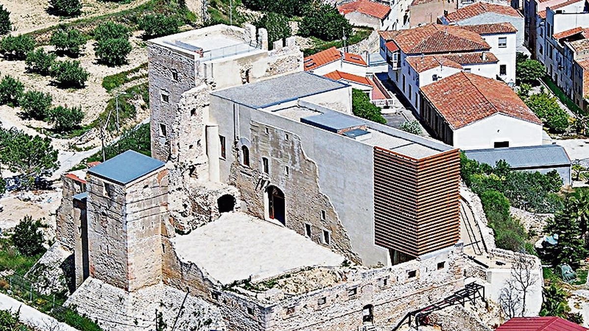 Imatge de l’estat actual del Castell de Vallmoll.