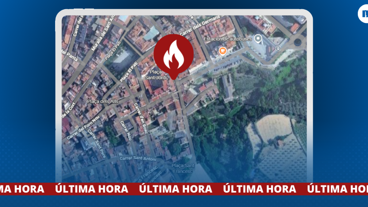 El incendio se ha producido en un piso del número 24 de la calle Muralla del castillo.