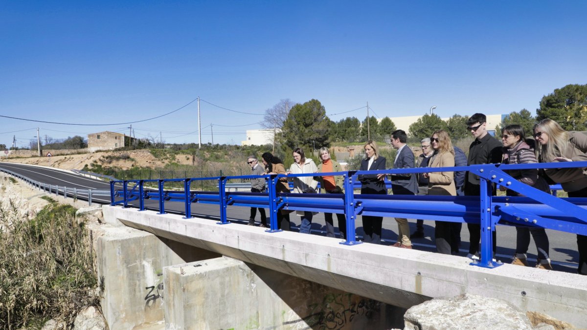 El proyecto ha incluido el ensanchamiento del puente sobre el torrente del Caus