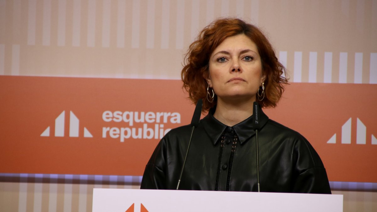 La secretària general d'ERC, Elisenda Alamany, en una roda de premsa.