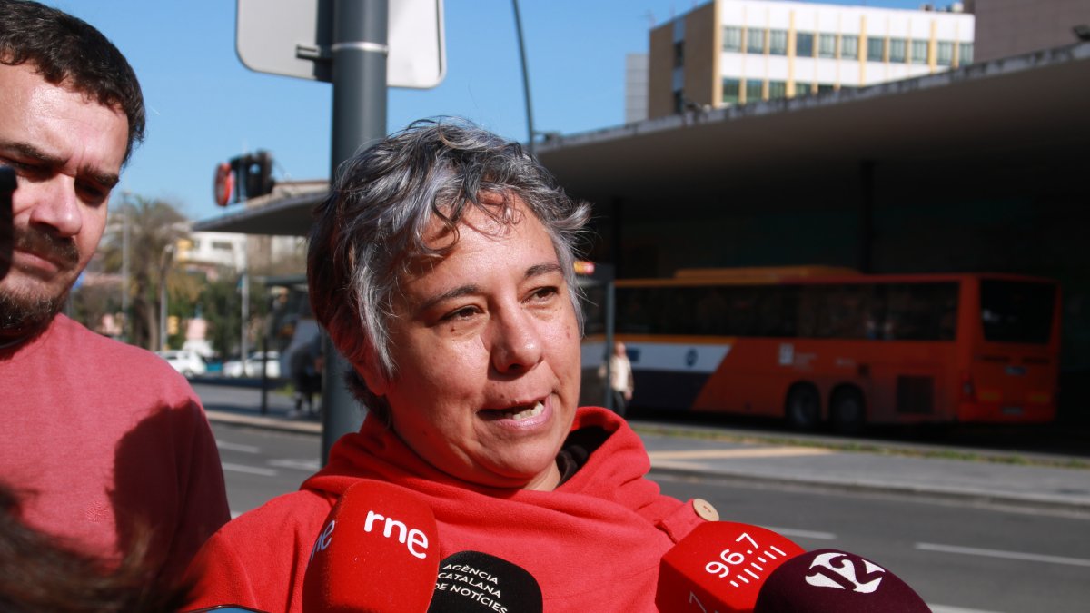 Susanna Segovia atendiendo los medios de comunicación en Tarragona