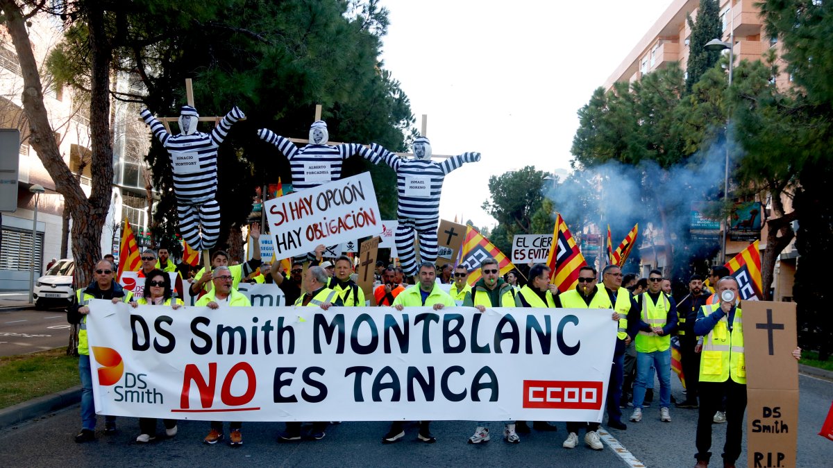 Manifestación de los trabajadores de International Paper en Tarragona