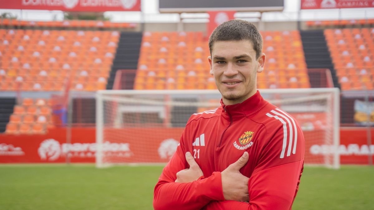 El jugador del Nàstic Enric Pujol després de l'entrenament del passat dimecres al Nou Estadi Costa Daurada.