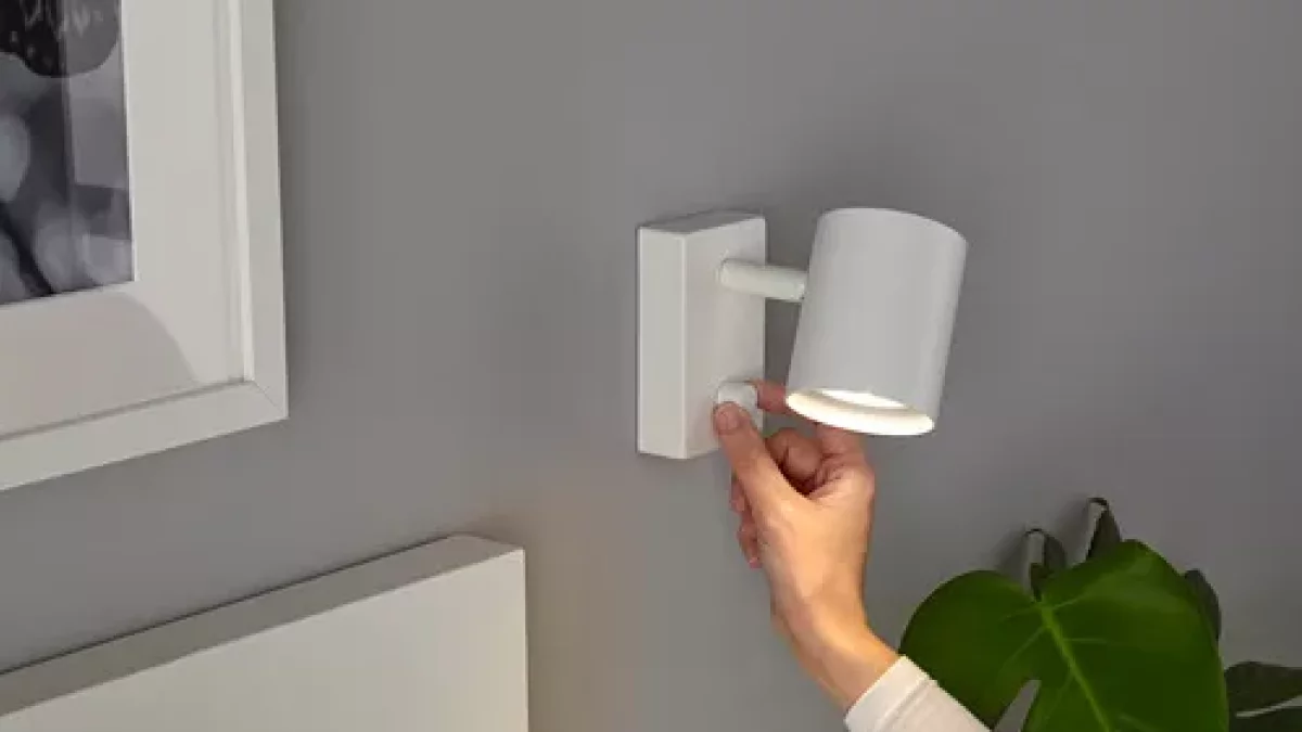 Imagen de archivo de una lámpara de Ikea.