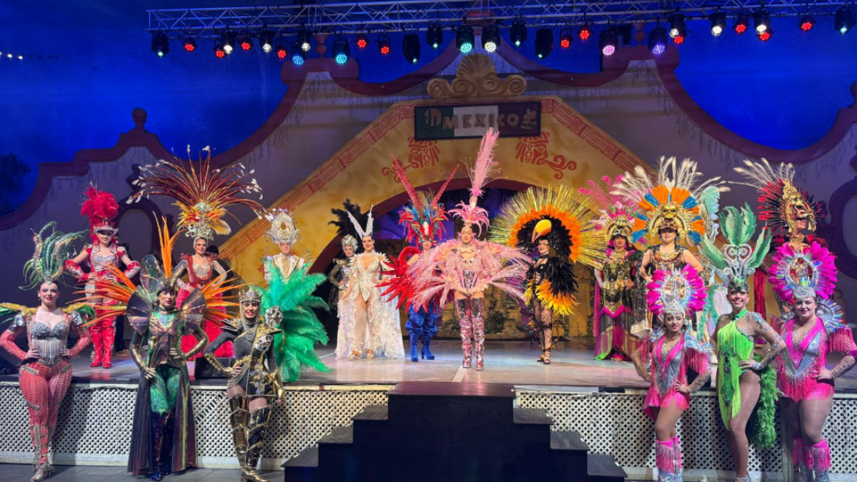 Imatge d'arxiu de les comparses de Tarragona a PortAventura