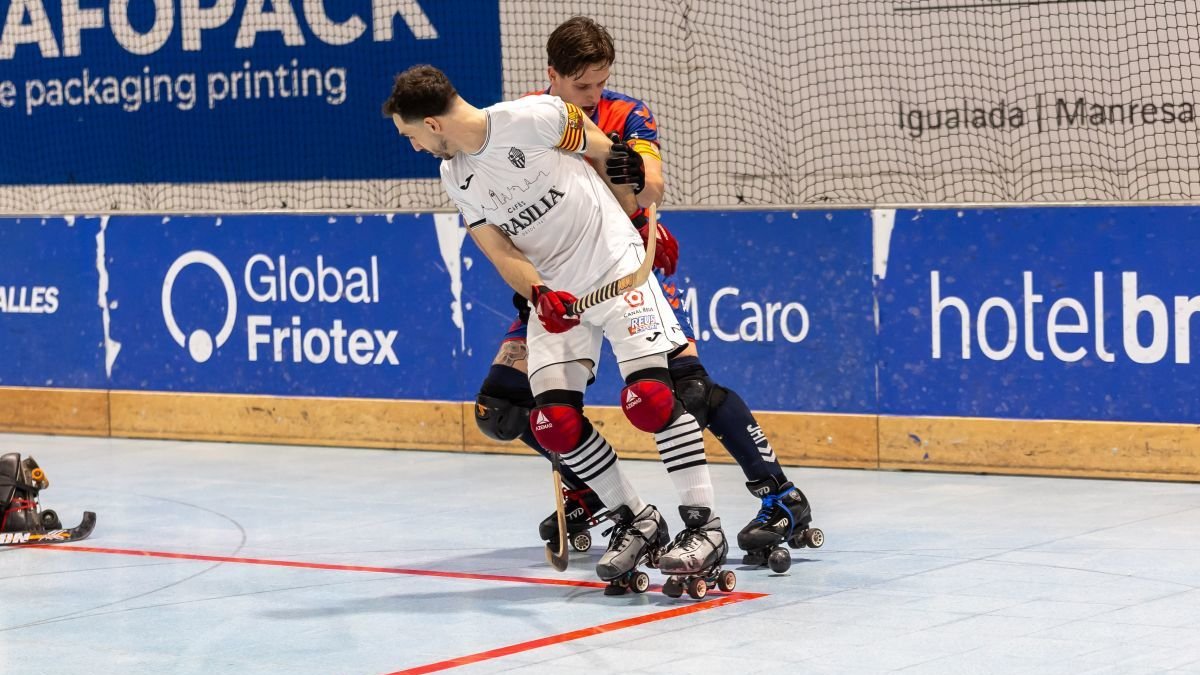 El capità del Reus Deportiu Brasilia, Joan Salvat, durant el darrer duel de Champions contra l'Igualada.
